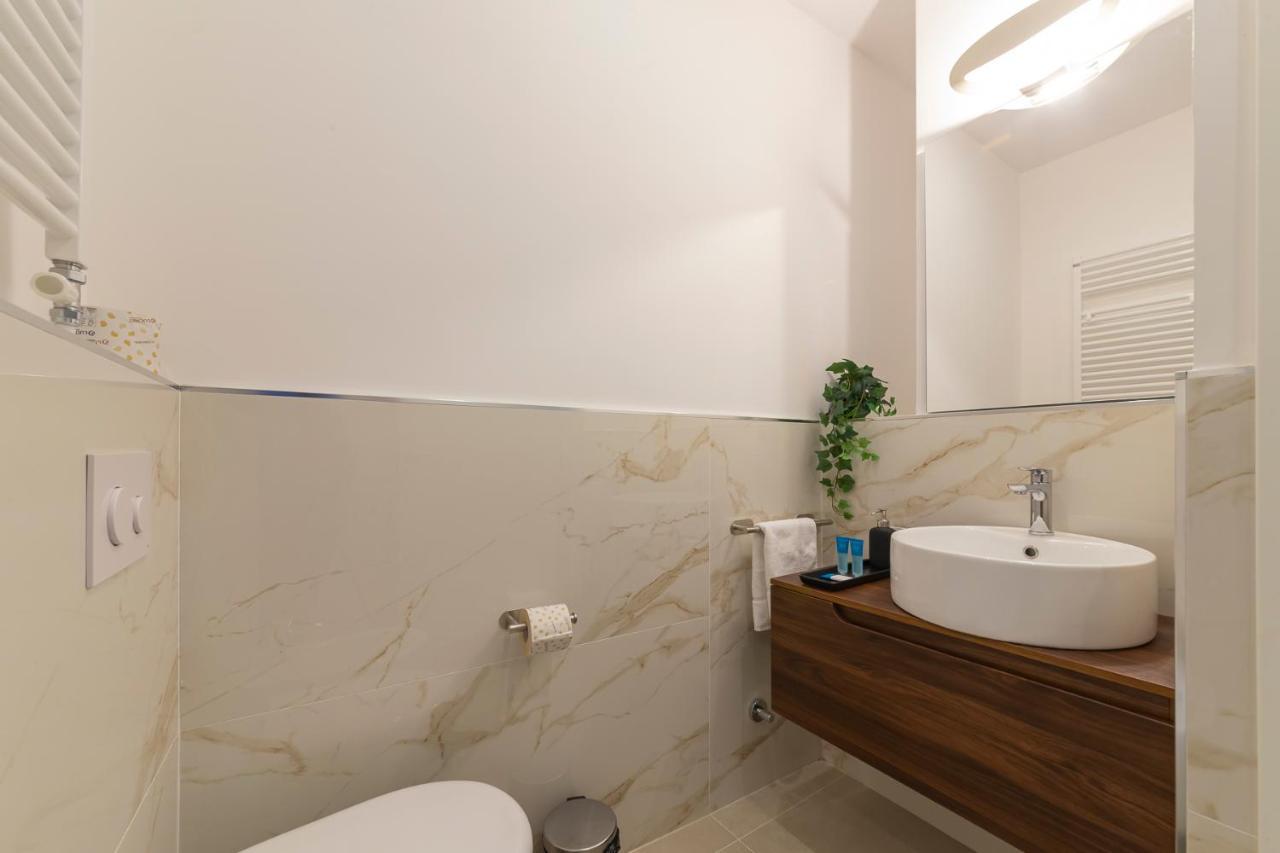 I Host Apartment - Val Strona Milano Eksteriør bilde
