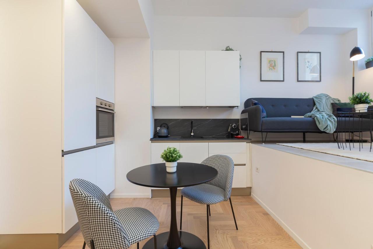 I Host Apartment - Val Strona Milano Eksteriør bilde