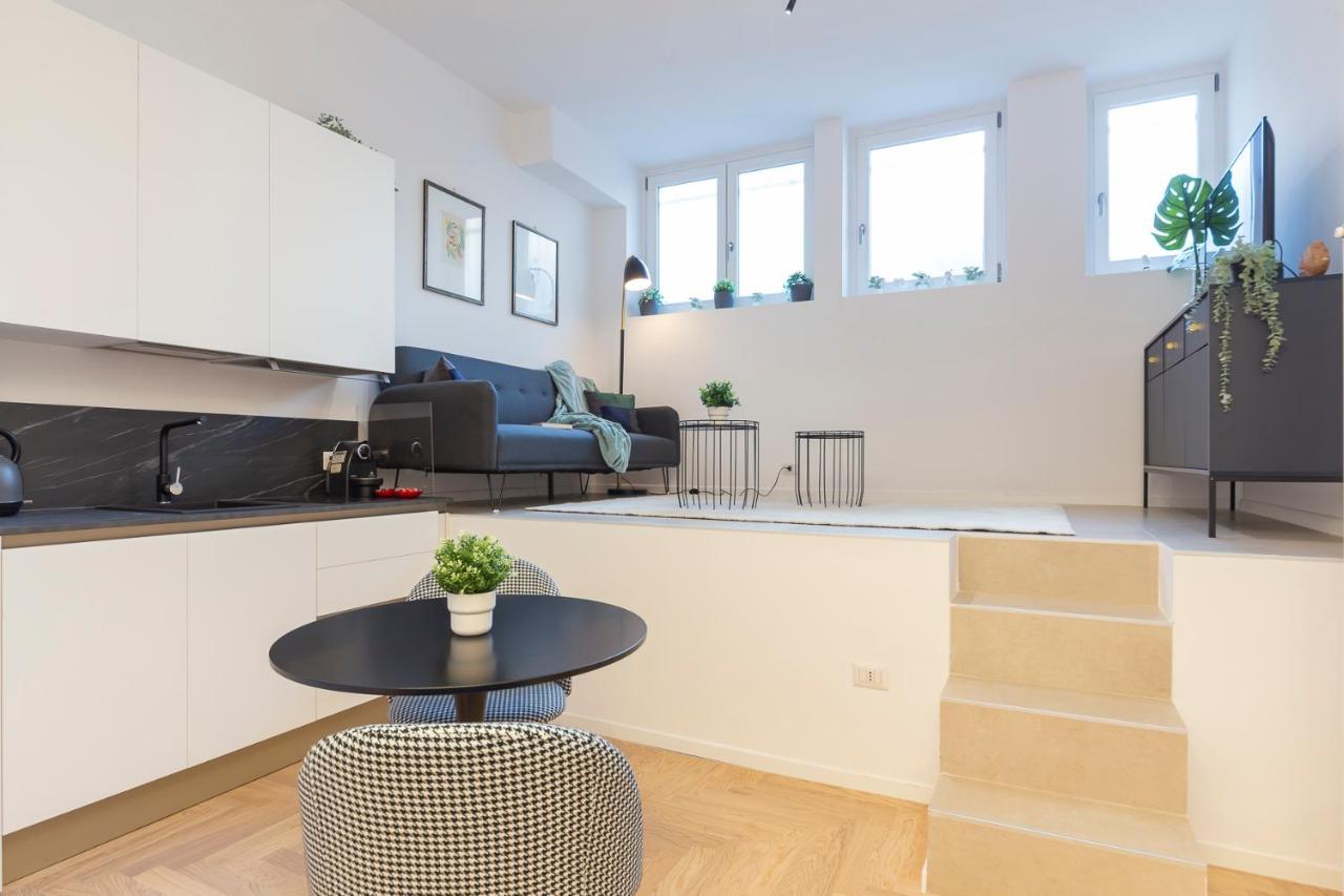 I Host Apartment - Val Strona Milano Eksteriør bilde